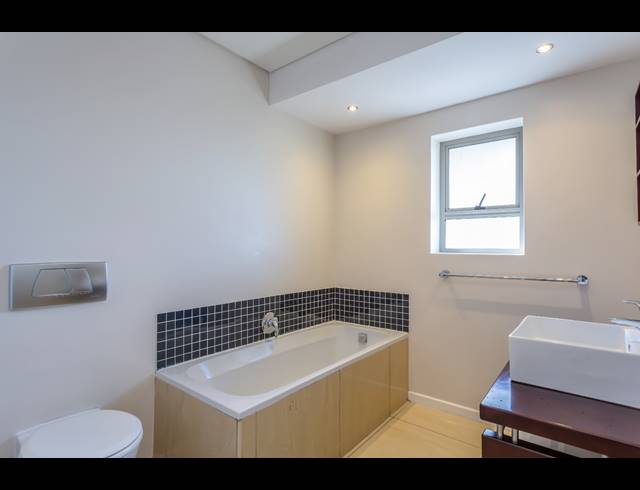5 BEDROOM FREESTANDING TO LET IN STONEHURST MOUNTAIN ESTATE